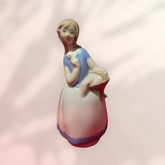 Rex Valencia Figurine - Picture 1 of 5